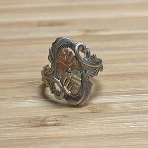 Vintage CCO Coleman Co Black Hills Gold ring made of sterling silver w/ 12k gold